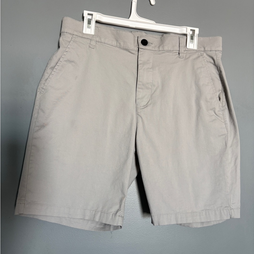 Kenneth Cole Light Gray Flat Front Shorts Business Casual